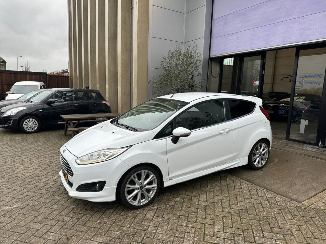 Ford Fiesta - 1.0 EcoBoost Titanium NIEUWSTAAT! INRUIL MOGELIJK! - AutoWereld.nl