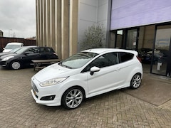 Ford Fiesta - 1.0 EcoBoost Titanium NIEUWSTAAT INRUIL MOGELIJK