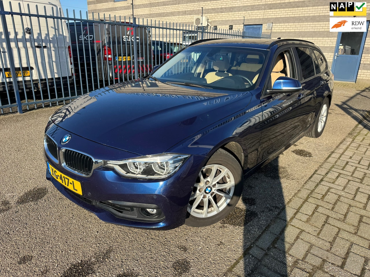 BMW 3-serie Touring - 320i High Executive PANORAMA GRT NAVI+CAM BEIGE LEER ECC LED - AutoWereld.nl