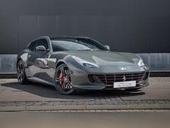 Ferrari GTC4 - 6.3 V12 Lusso