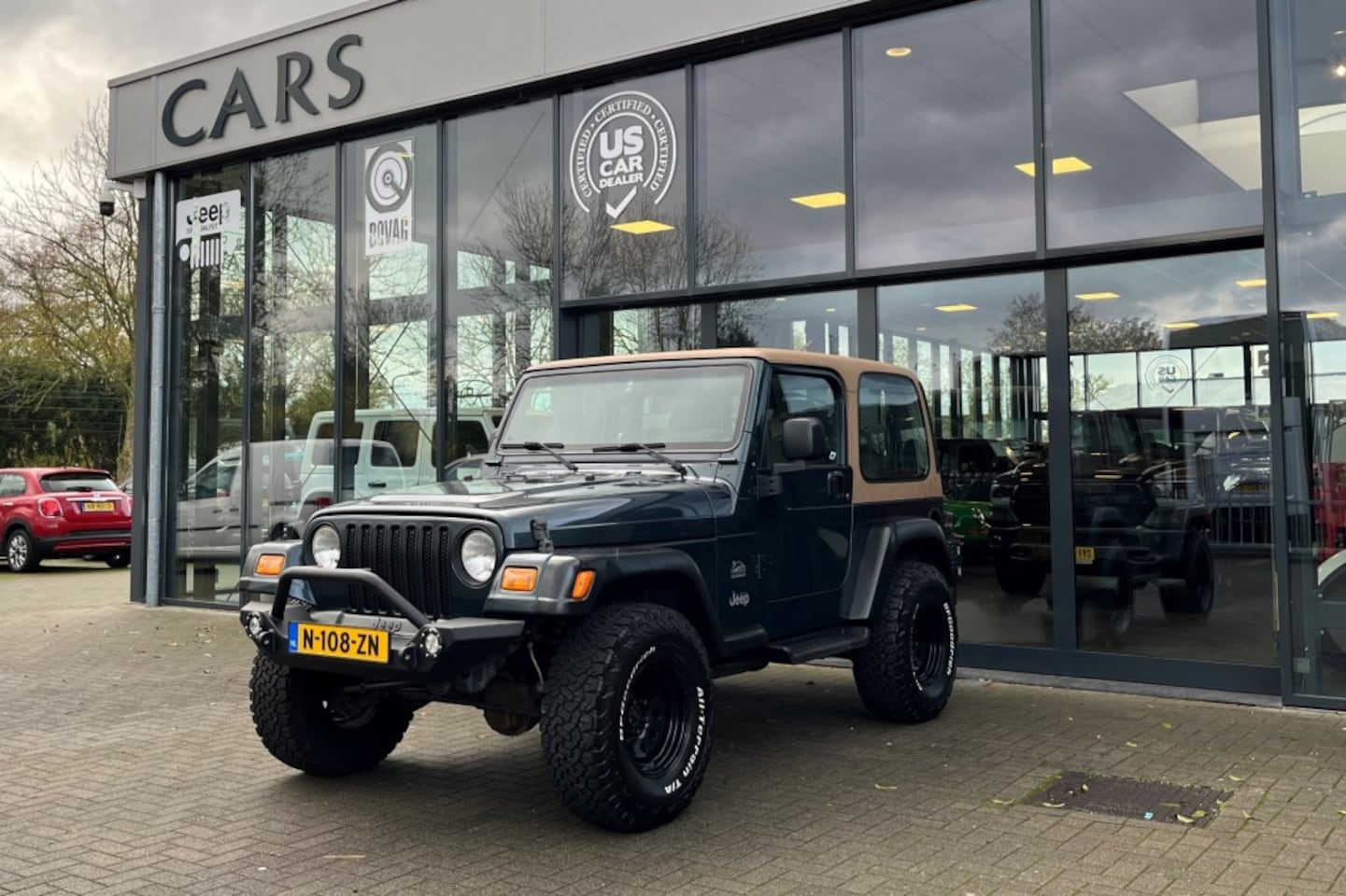 Jeep Wrangler - 4.0i TJ 4x4 Aut. SAHARA / HARDTOP / OME Lift Kit - AutoWereld.nl