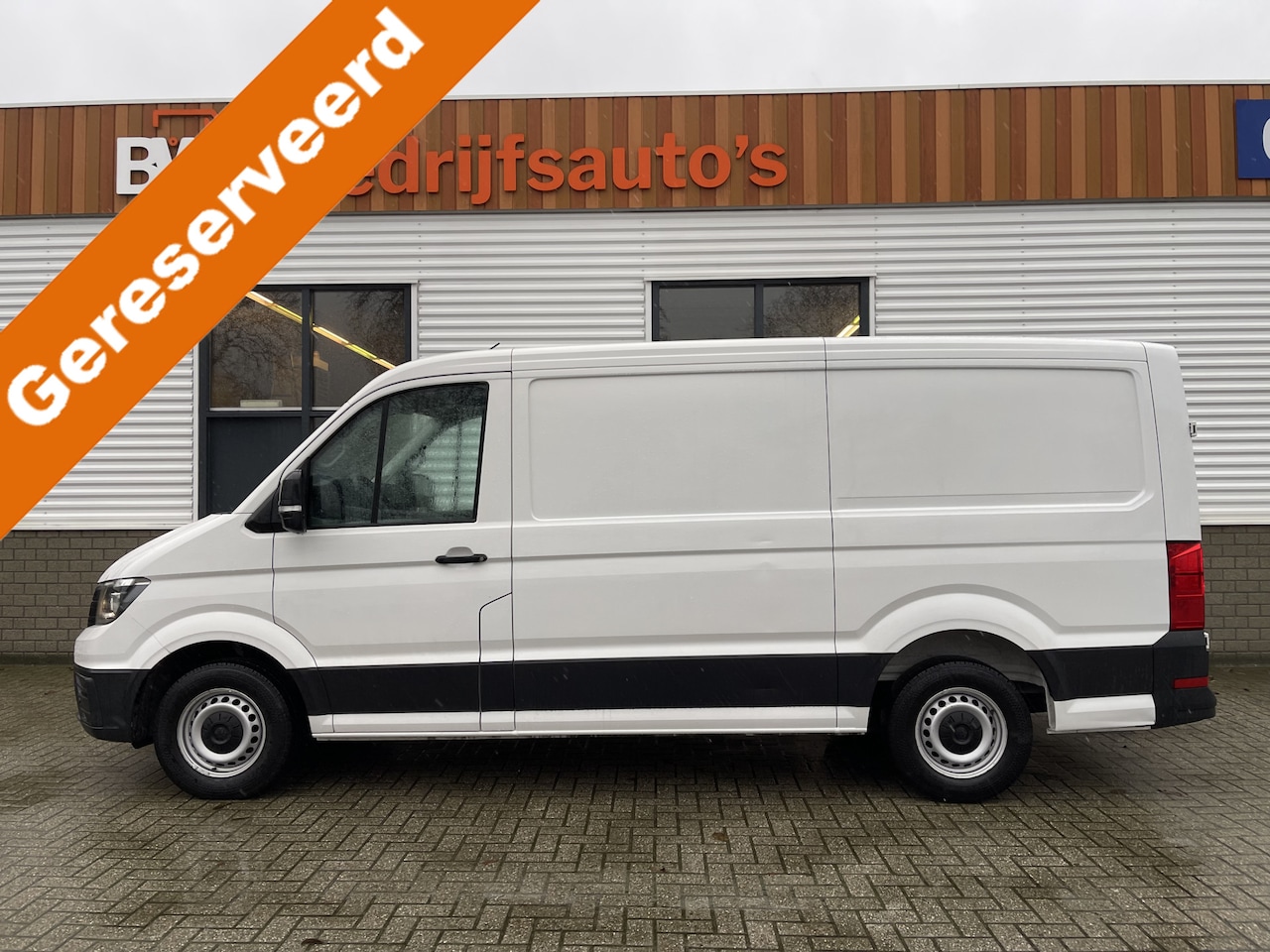 Volkswagen Crafter - 30 2.0 TDI L3H2 ( voorheen L2H1 ) Trendline / vaste prijs rijklaar € 22.950 ex btw - AutoWereld.nl