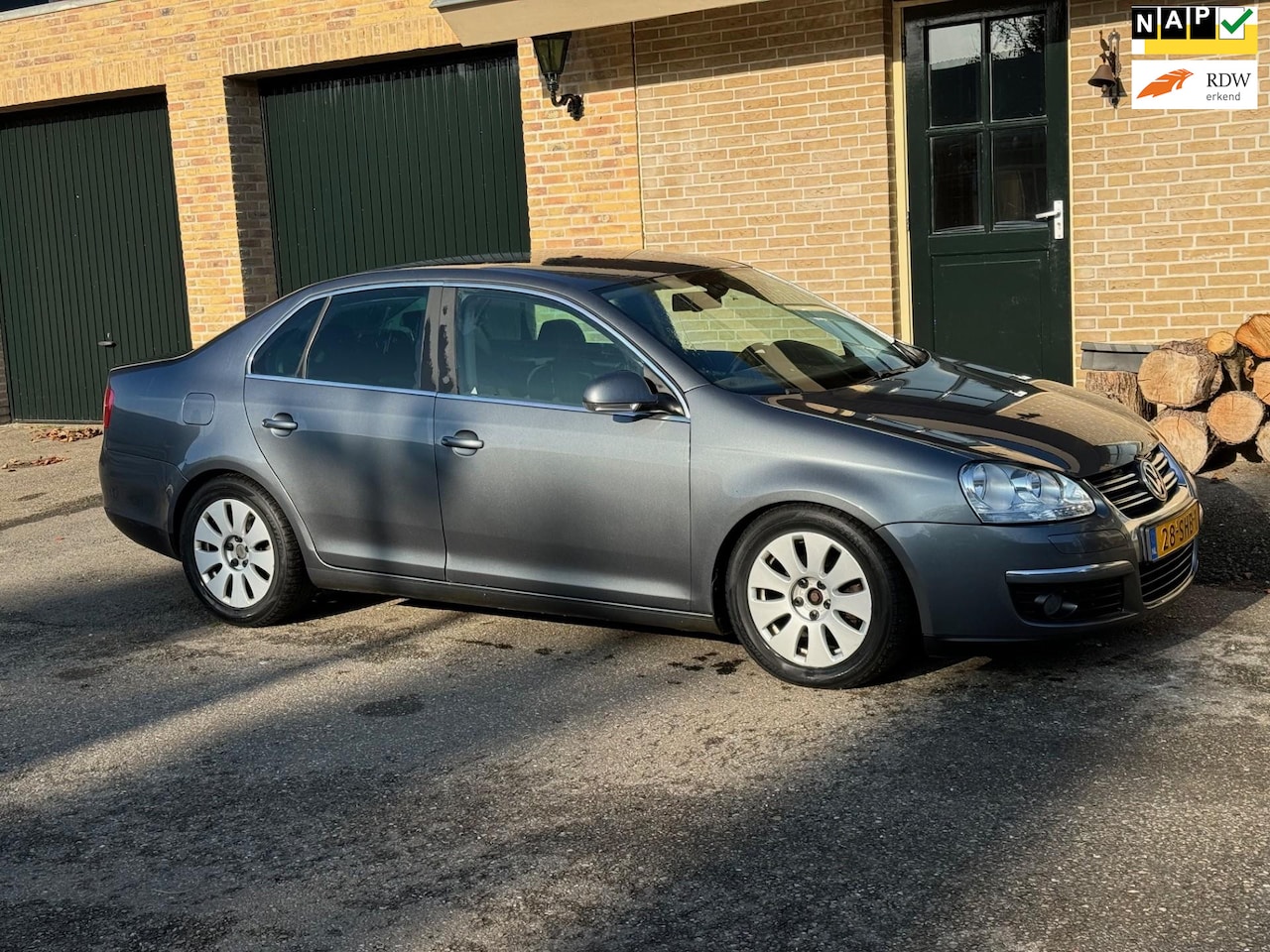 Volkswagen Jetta - 2.0 TDI Comfortline AIRCO | EXPORTPRCE - AutoWereld.nl