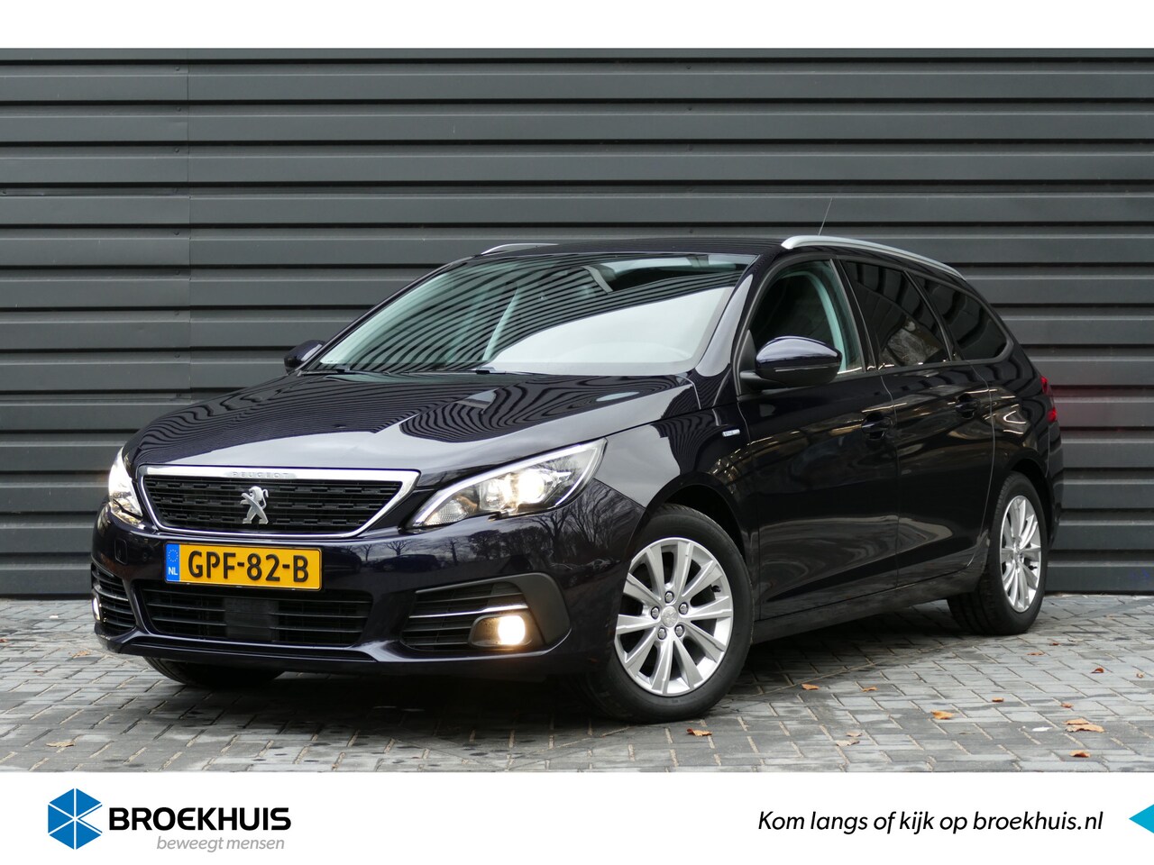 Peugeot 308 SW - 1.2 PURETECH 130PK STYLE / NAVI / CLIMA / PDC / 16" LMV / WINTERPAKKET / BLUETOOTH / CRUIS - AutoWereld.nl