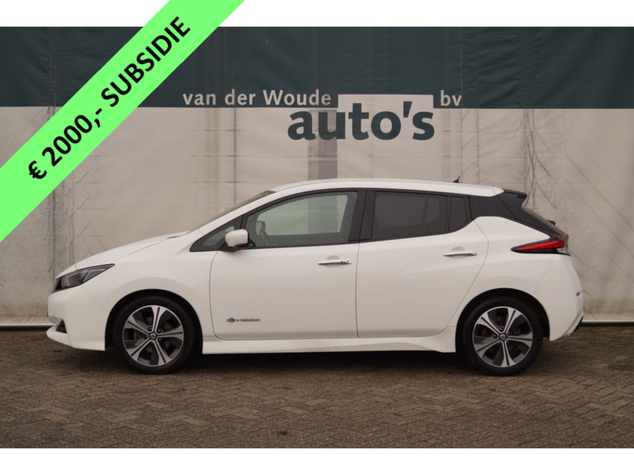 Nissan LEAF - N-Connecta 40kWh -NAVI-ECC-PDC-CAM-SUBSIDIE- - AutoWereld.nl