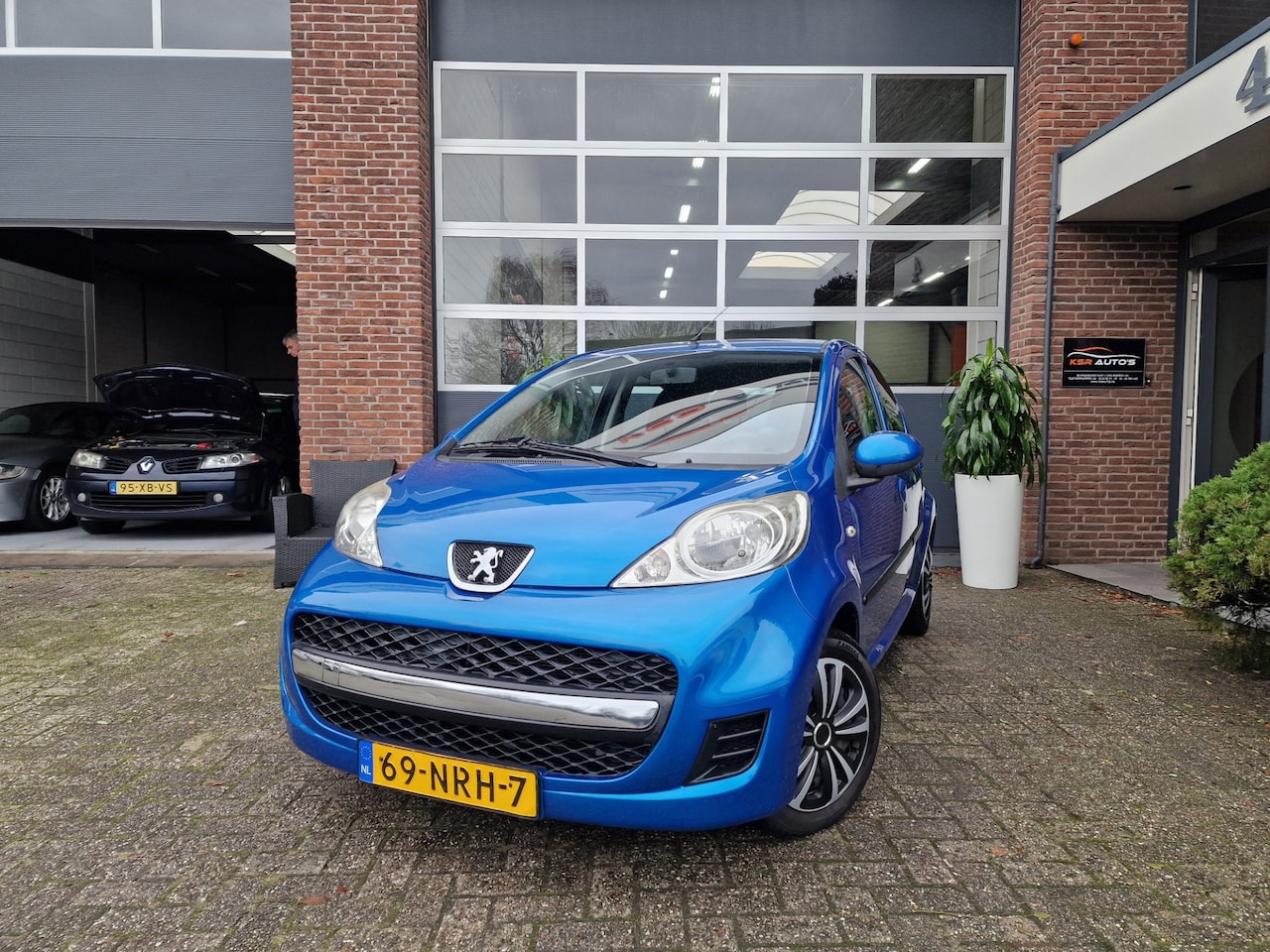 Peugeot 107 - 1.0-12V Urban Move|Nap|Apk|Airco|5drs|1ste eig - AutoWereld.nl