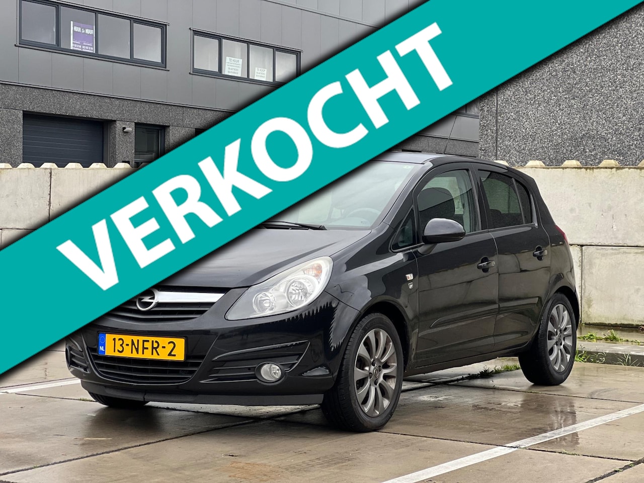 Opel Corsa - 1.4-16V Edition | Dealeronderhouden | Airco | 2 sleutels - AutoWereld.nl