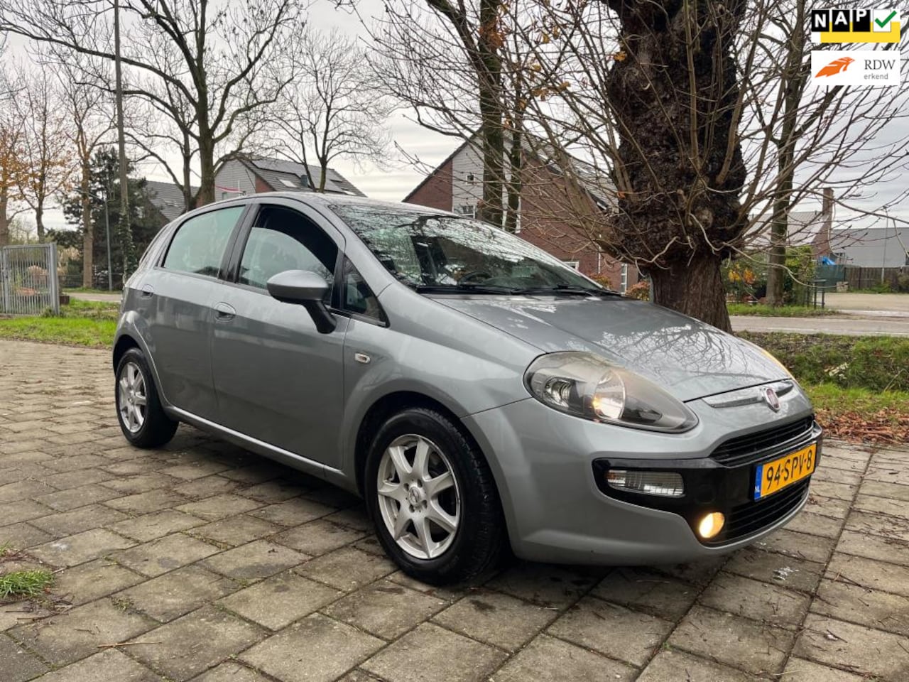 Fiat Punto Evo - 1.3 M-Jet Mylife 5 deurs Airco - AutoWereld.nl