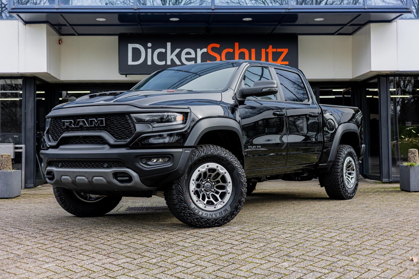 Dodge Ram 1500 - 6.2 V8 4x4 Crew Cab TRX full options! - AutoWereld.nl