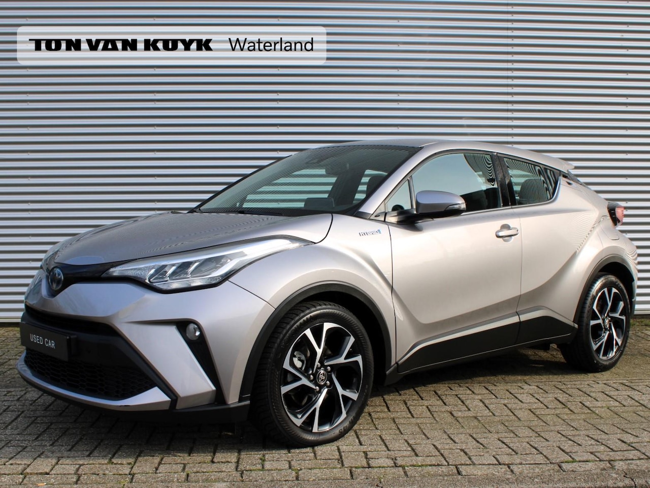 Toyota C-HR - 2.0 Hybrid Dynamic Automaat / Full Map Navi / PDC - AutoWereld.nl