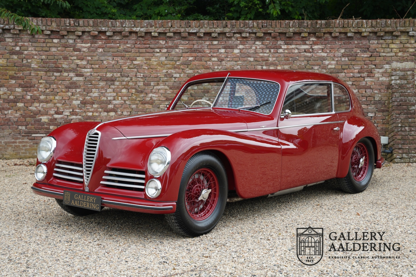 Alfa Romeo 6C - 2500 Freccia d'Oro Matching numbers & Colors, original interior, interesting history, Famo - AutoWereld.nl