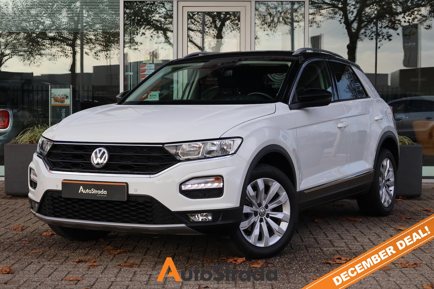 Volkswagen T-Roc - 1.0 TSI Style 115pk | ACC | Carplay | Navi Full | DAB | LED | Climate - AutoWereld.nl