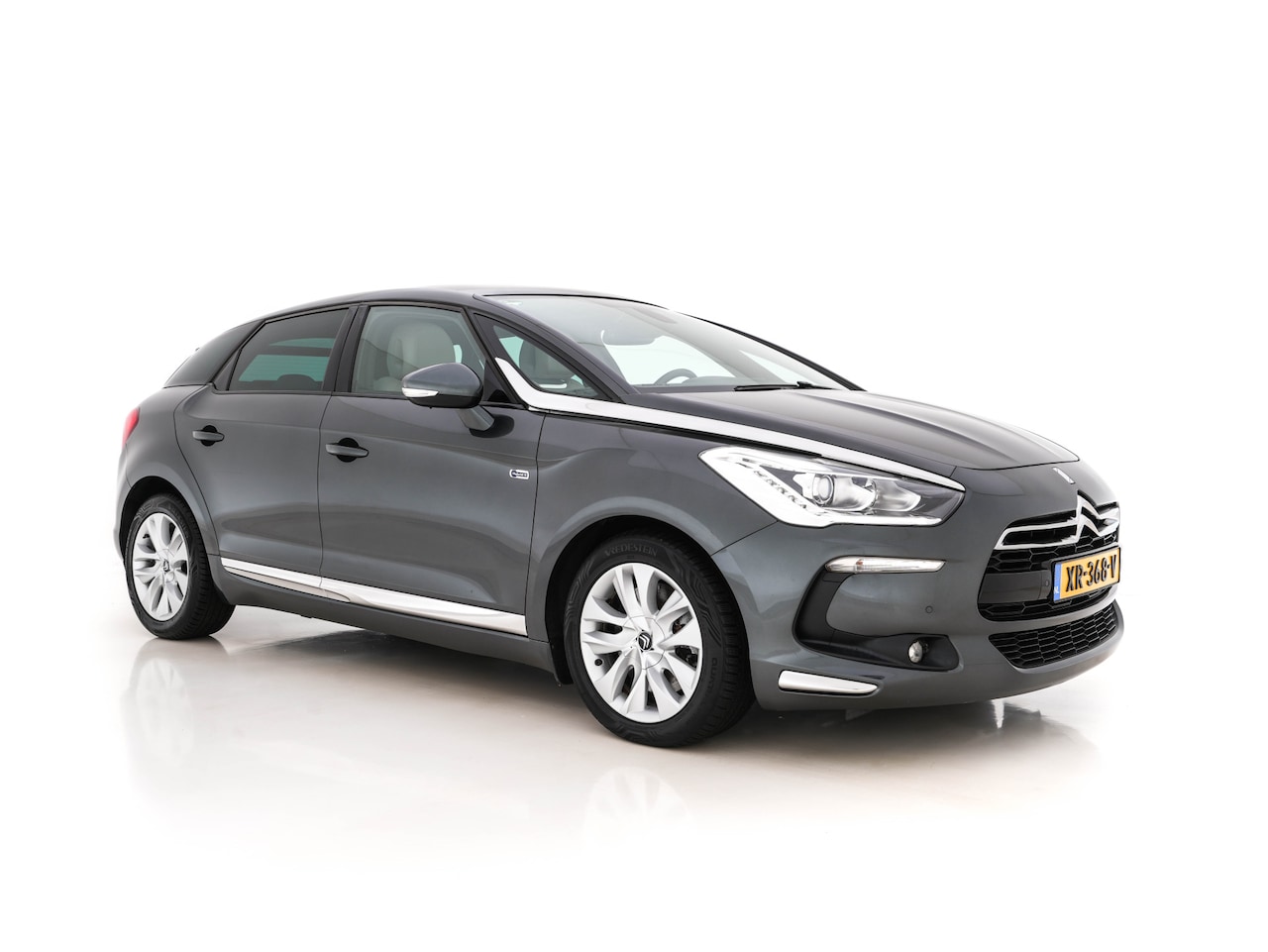 Citroën DS5 - 2.0 Hybrid4 So Chic Aut. *PANO | LUXURY-LEATHER | MEMORY-PACK | NAVI-FULLMAP | KEYLESS | C - AutoWereld.nl