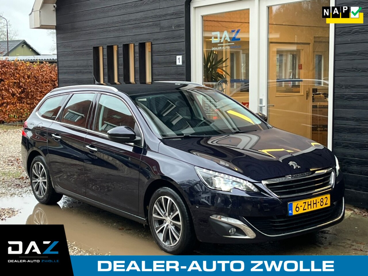 Peugeot 308 SW - 1.2 e-THP Allure Aut/Ecc/Leer/Navi/Pano/Lm - AutoWereld.nl