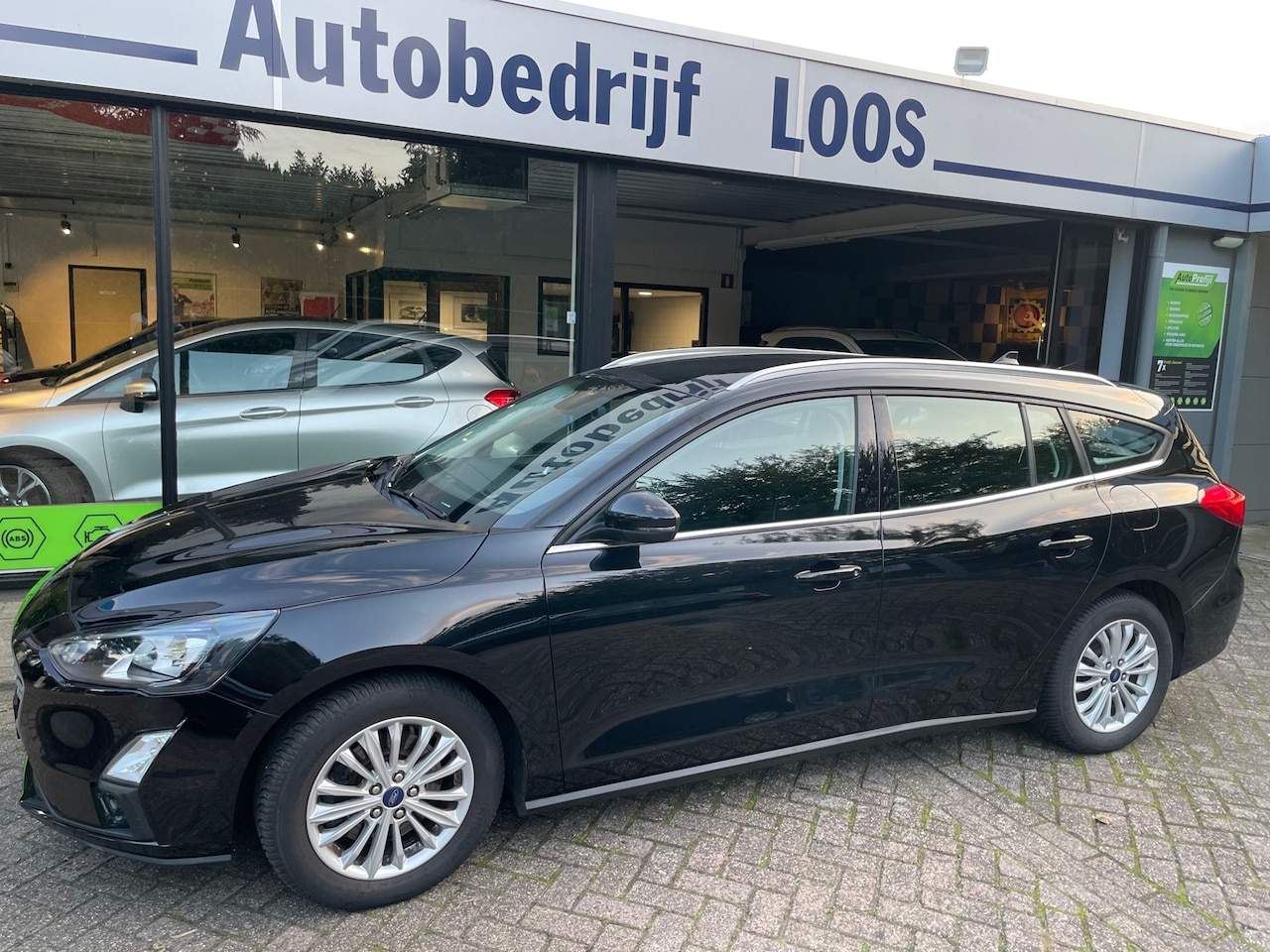 Ford Focus Wagon - 1.0 EcoBoost Titanium Business 1.0 EcoBoost Titanium Business - AutoWereld.nl