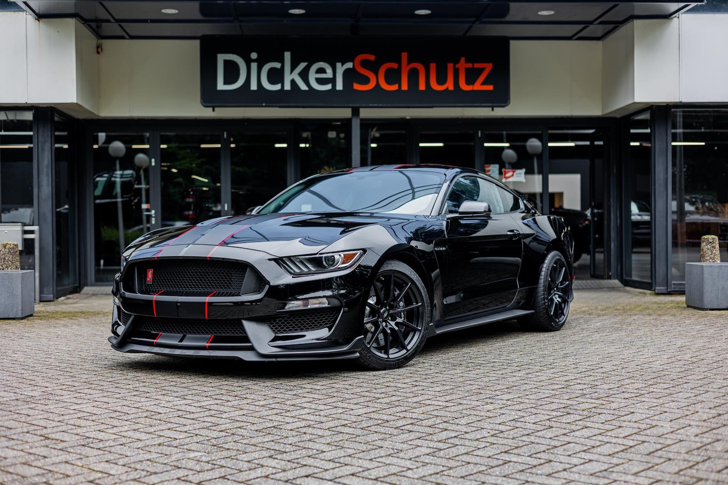 Ford Mustang - Shelby GT350. 11.000 KM! Eerste eigenaar! - AutoWereld.nl