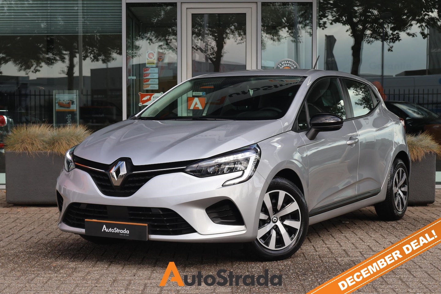 Renault Clio - 1.0 TCe Equilibre 90pk | Carplay | Cruise | Navi | DAB | 1ste Eigenaar - AutoWereld.nl