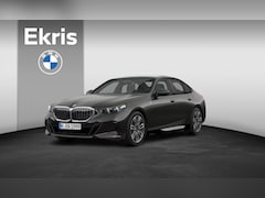 BMW 5-serie - Sedan 520i M Sportpakket | Comfort Pack | Innovation Pack | Travel Pack | Elektr. Trekhaak