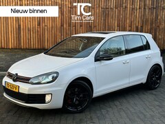 Volkswagen Golf - 2.0 GTI 271pk | Xenon | Schuifdak | Leer | Stoelverwarming | Parkeersensoren voor en achte