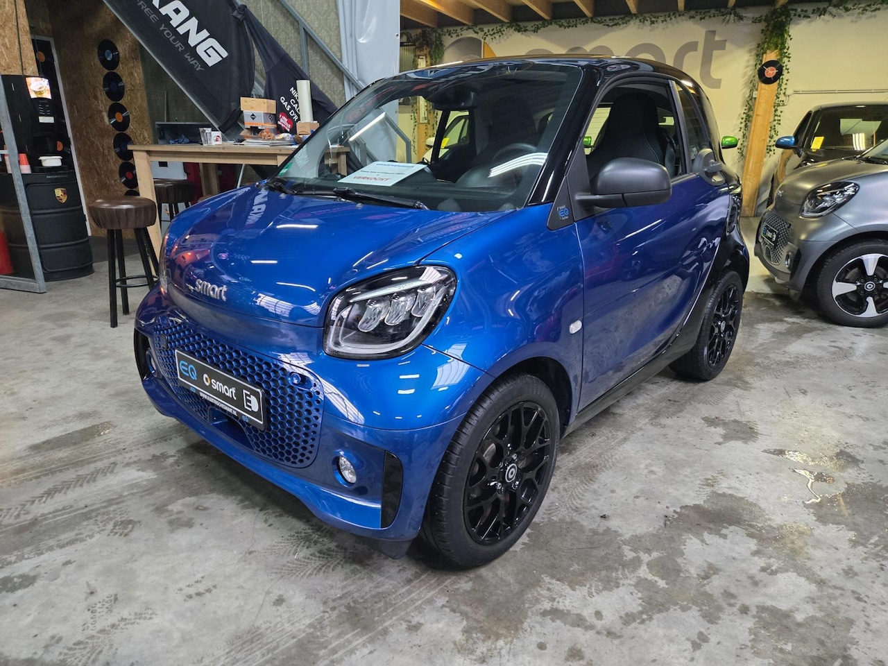 Smart Fortwo - EQ Comfort Winterpakket - 22 Kwh snellader - 12 mnd garantie - AutoWereld.nl