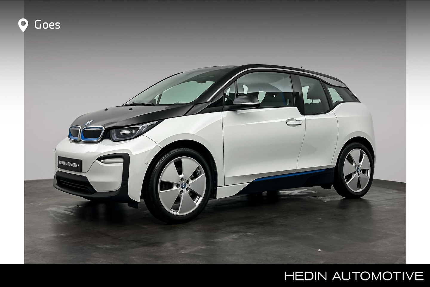 BMW i3 - Basis 120Ah 42 kWh | Elektrisch verwarmde voorstoelen | Achteruitrijcamera | 	Park Distanc - AutoWereld.nl