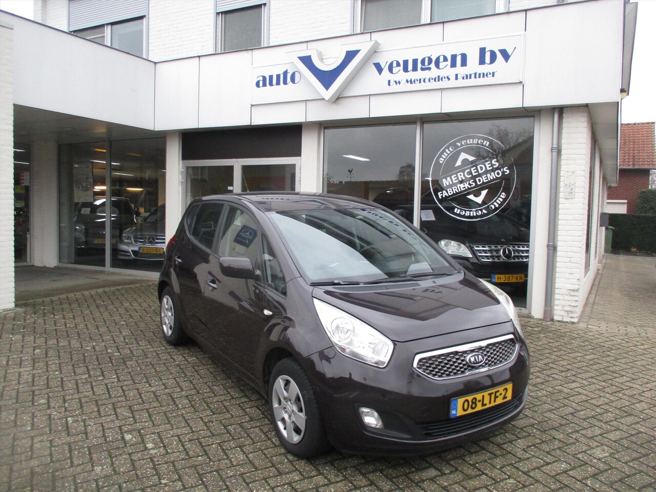 Kia Venga - 1.4 CVVT 90pk / NAVI / CAMERA / BLUETOOTH - AutoWereld.nl