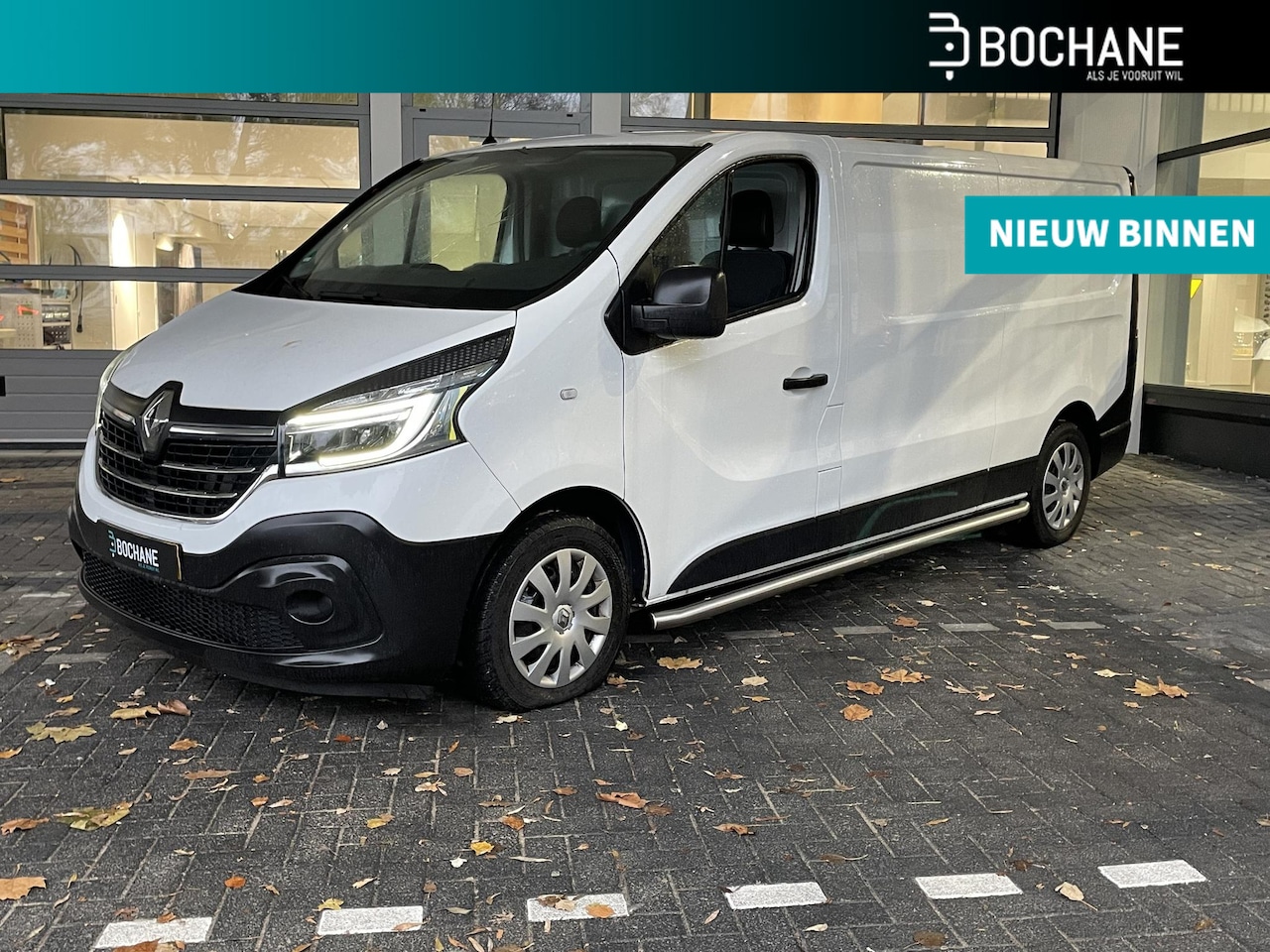 Renault Trafic - 2.0 dCi 120 T29 L2H1 Comfort V16 Almere - AutoWereld.nl