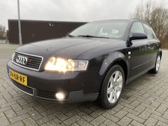 Audi A4 Avant - 2.4 Quattro Airco AUTOMAAT