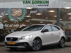 Volvo V40 Cross Country - 1.5 T3 Momentum Automaat