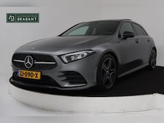 Mercedes-Benz A-klasse - 180 Solution AMG Night Upgrade (PANORAMADAK, CAMERA, STOELVERWARMING, PARKEERSENSOREN, 1e