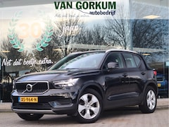 Volvo XC40 - 2.0 T4 Momentum Automaat / Trekhaak