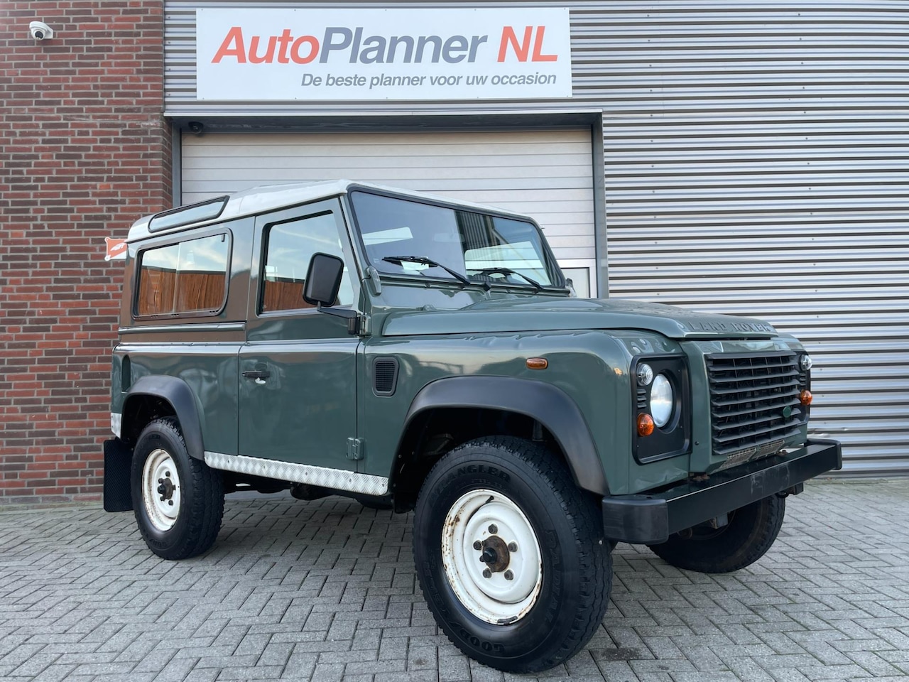 Land Rover Defender - 2.4 Td4 90"! Airco! Hardtop! 4-Persoons! - AutoWereld.nl