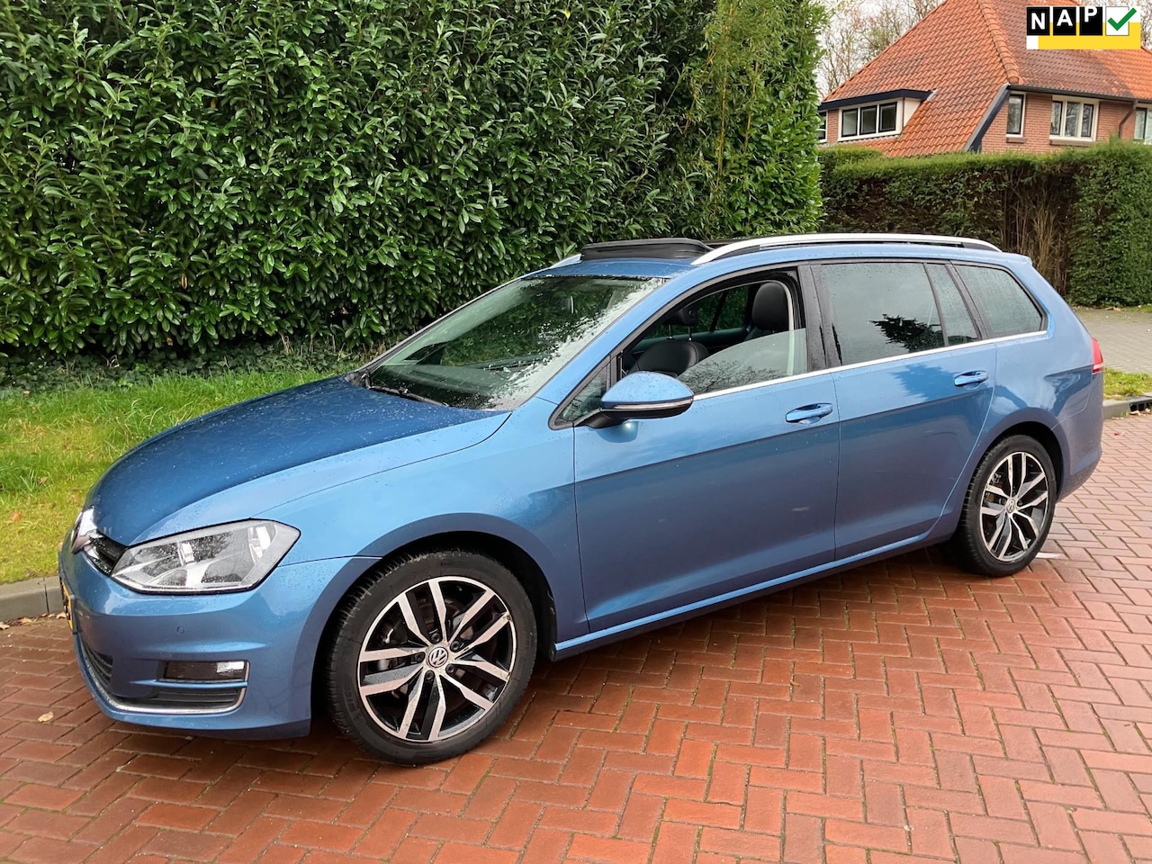 Volkswagen Golf Variant - 1.2 TSI Highline dsg leer panorama dak keyless apple carplay mooie auto - AutoWereld.nl