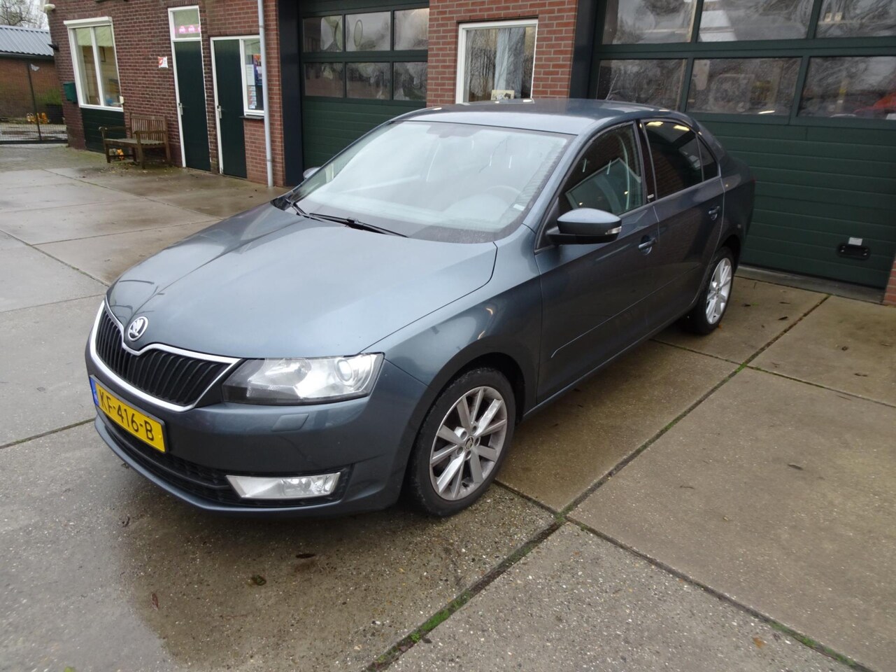 Skoda Rapid - 1.2 TSI Greentech JOY 1.2 TSI Greentech JOY - AutoWereld.nl