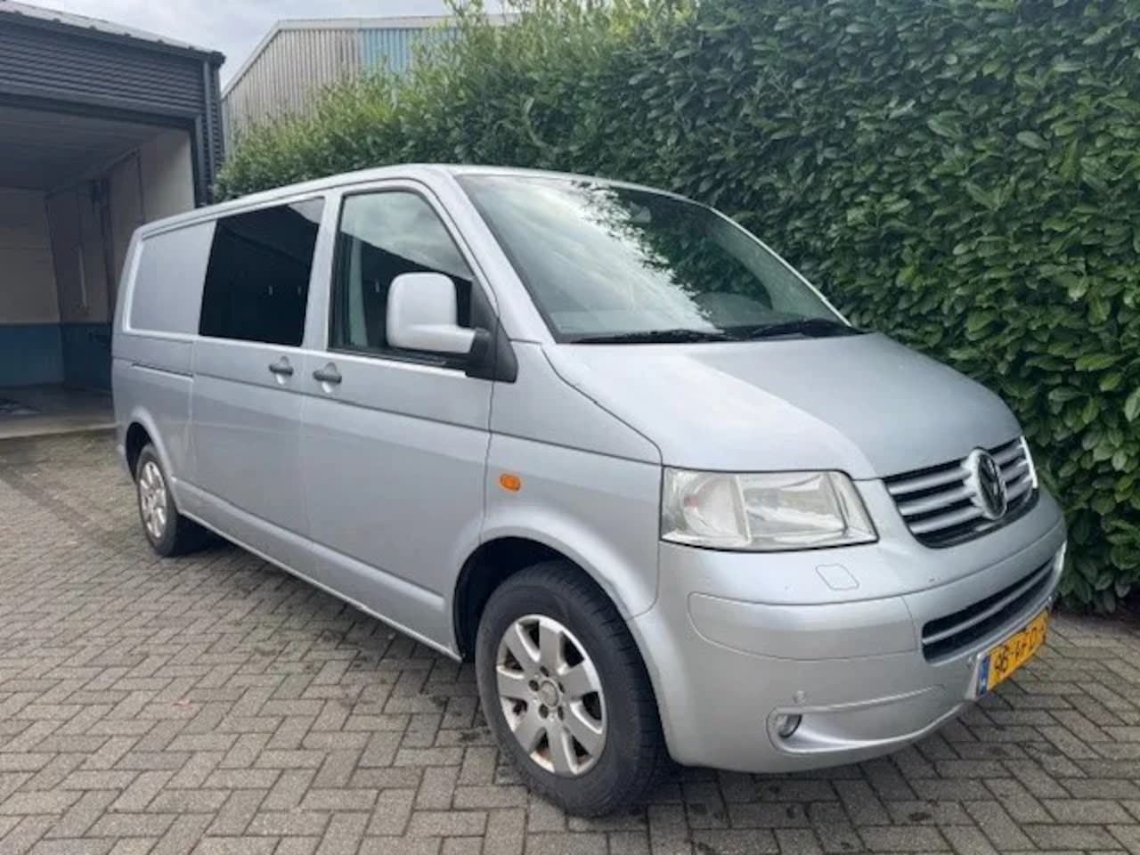 Volkswagen Transporter - 2.5TDI 96kW Bj'03-2007 ! AIRCO ! APK ! - AutoWereld.nl