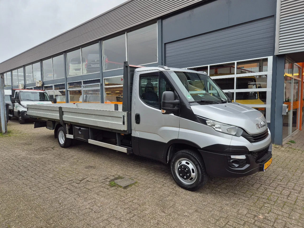 Iveco Daily - 50C18 Pritsche 3.0D 6.11m Euro 6 - AutoWereld.nl