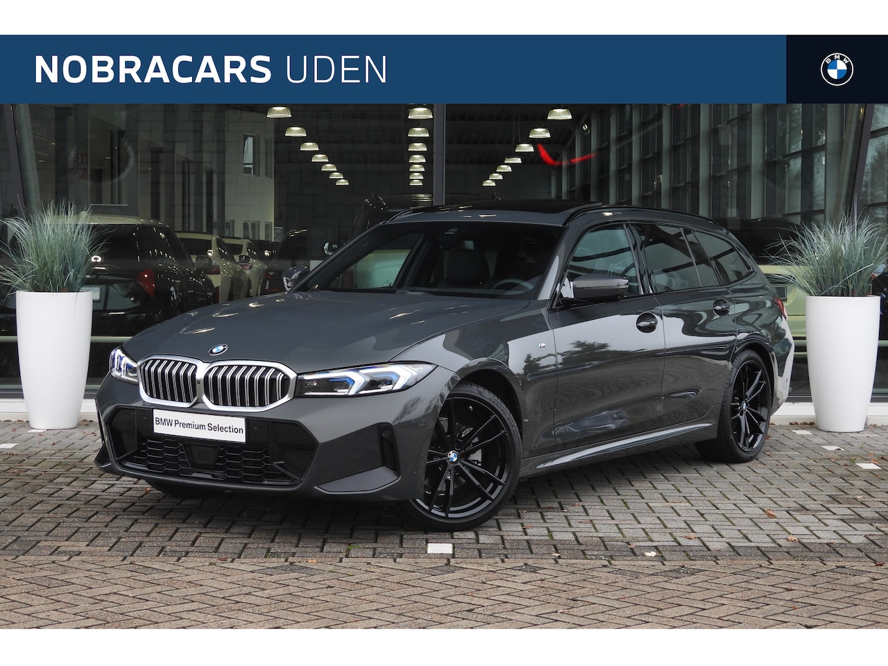 BMW 3-serie Touring - 320i High Executive M Sport Automaat / Panoramadak / Trekhaak / Sportstoelen / Adaptieve L - AutoWereld.nl