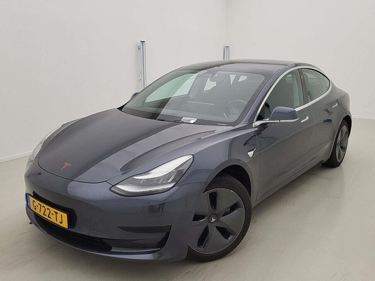 Tesla Model 3 - RANGE PLUS 60KWH/PANO/LEER/NAV/FABRIEKSGARANTIE - AutoWereld.nl