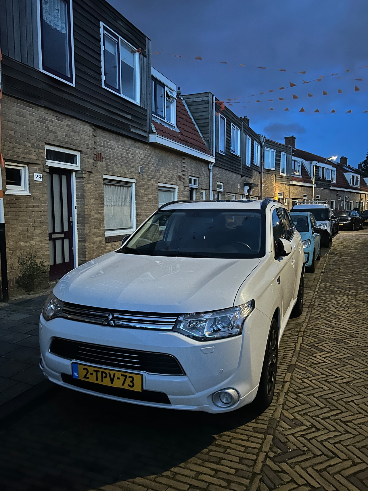 Mitsubishi Outlander - 2.0 PHEV instyle - AutoWereld.nl