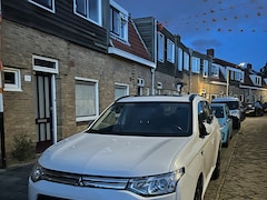 Mitsubishi Outlander - 2.0 PHEV instyle