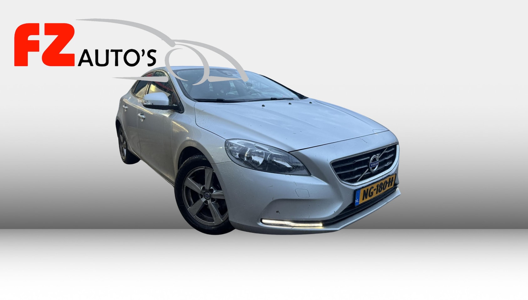 Volvo V40 - 2.0 D2 Nordic+ | Airco | Cruise Control | Diesel | - AutoWereld.nl