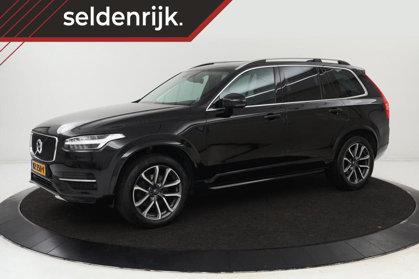 Volvo XC90 - 2.0 D4 90th Anniversary Edition | Trekhaak | Adaptive cruise | Leder | Stoelverwarming | C - AutoWereld.nl