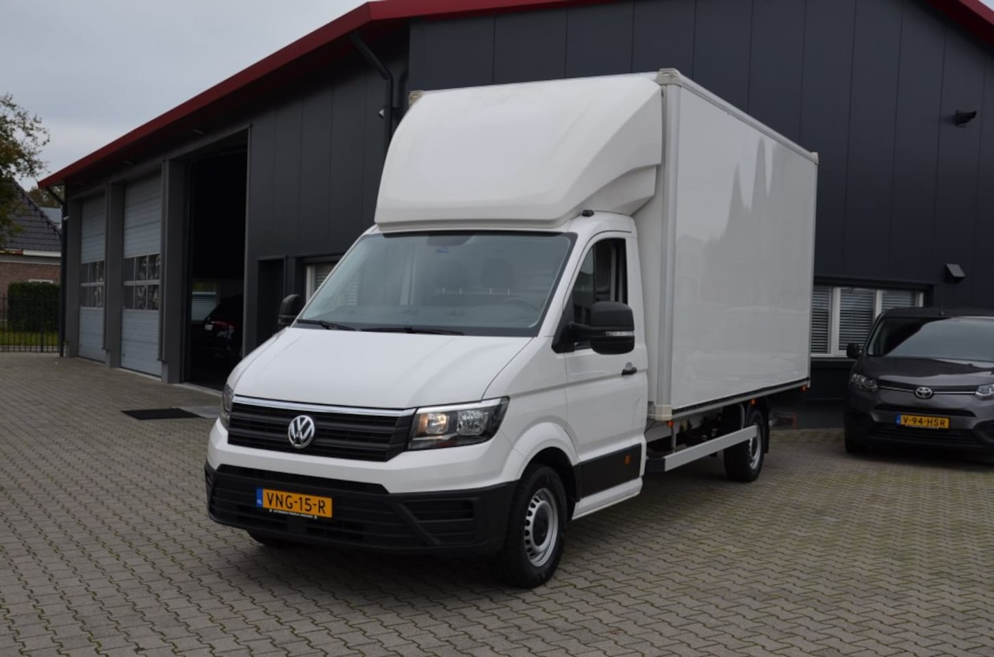 Volkswagen Crafter - 35 2.0 TDI L4 EL HI  Laadklep/Meubelbak/bakwagen - AutoWereld.nl