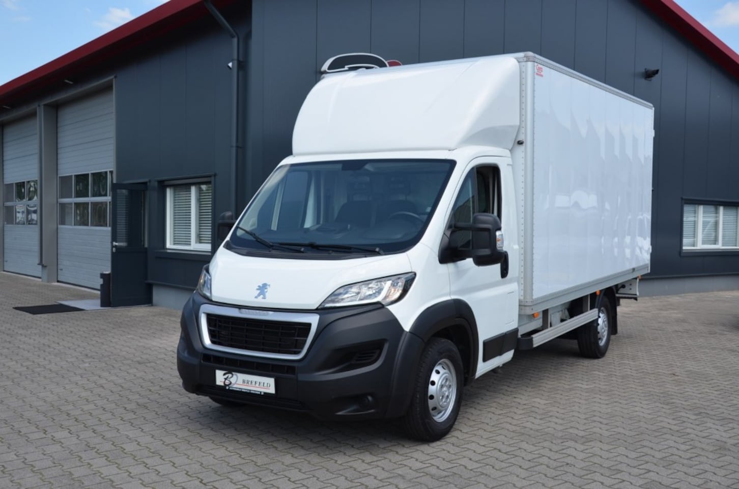 Peugeot Boxer - 435 2.2 HDI L4H3  Maxi  Meubelbak /bakwagen - AutoWereld.nl