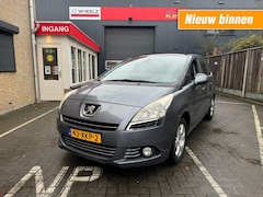 Peugeot 5008 - 1.6 - 7 persoons - panorama dak -exportprijs