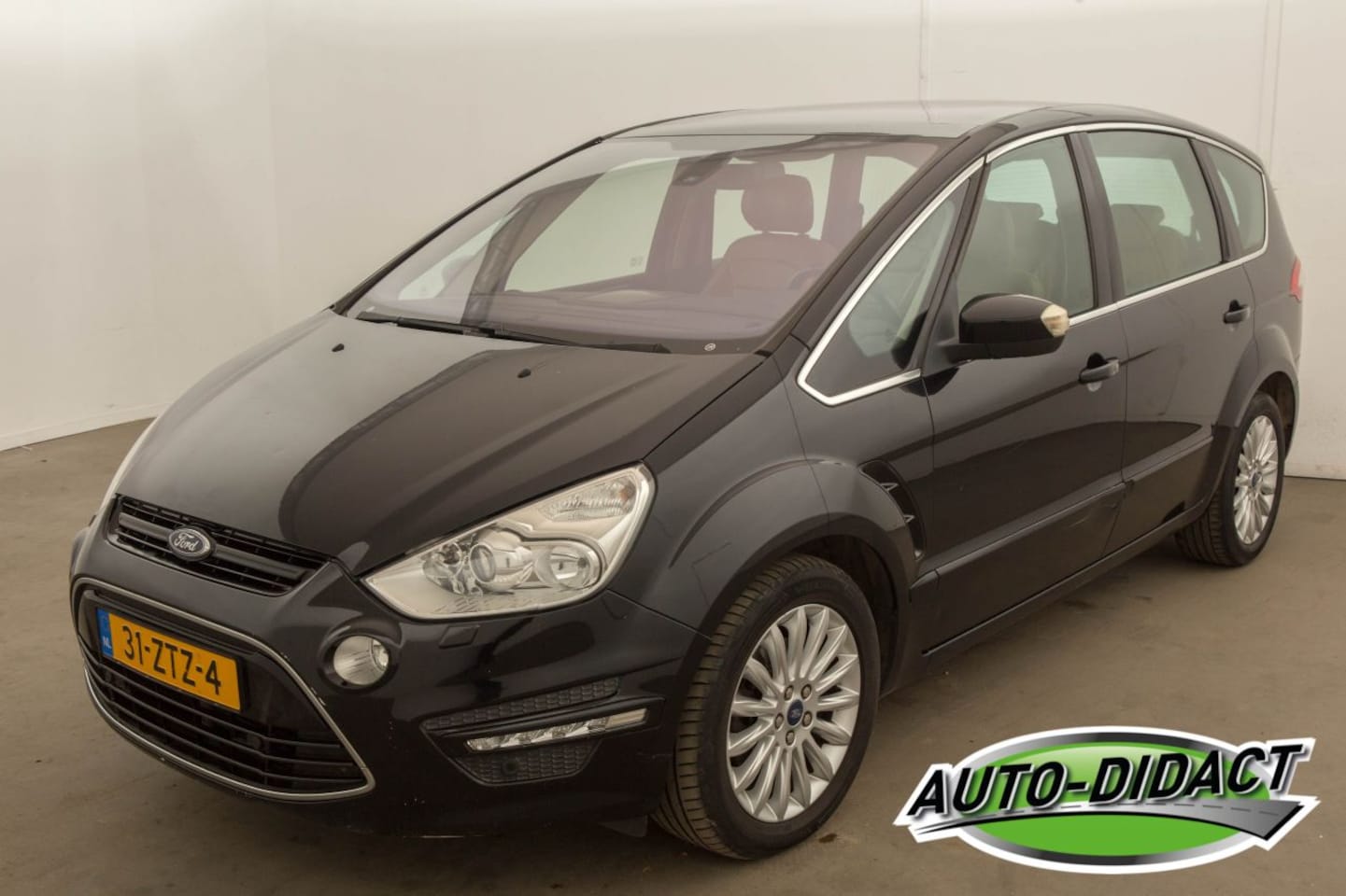 Ford S-Max - 1.6 EcoBoost 7P. Motorschade Pano Lease Titanium - AutoWereld.nl