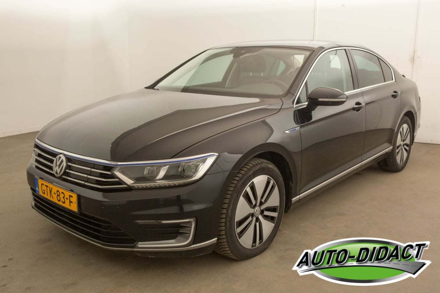 Volkswagen Passat - GTE 1.4 TSI Automaat Leer - AutoWereld.nl