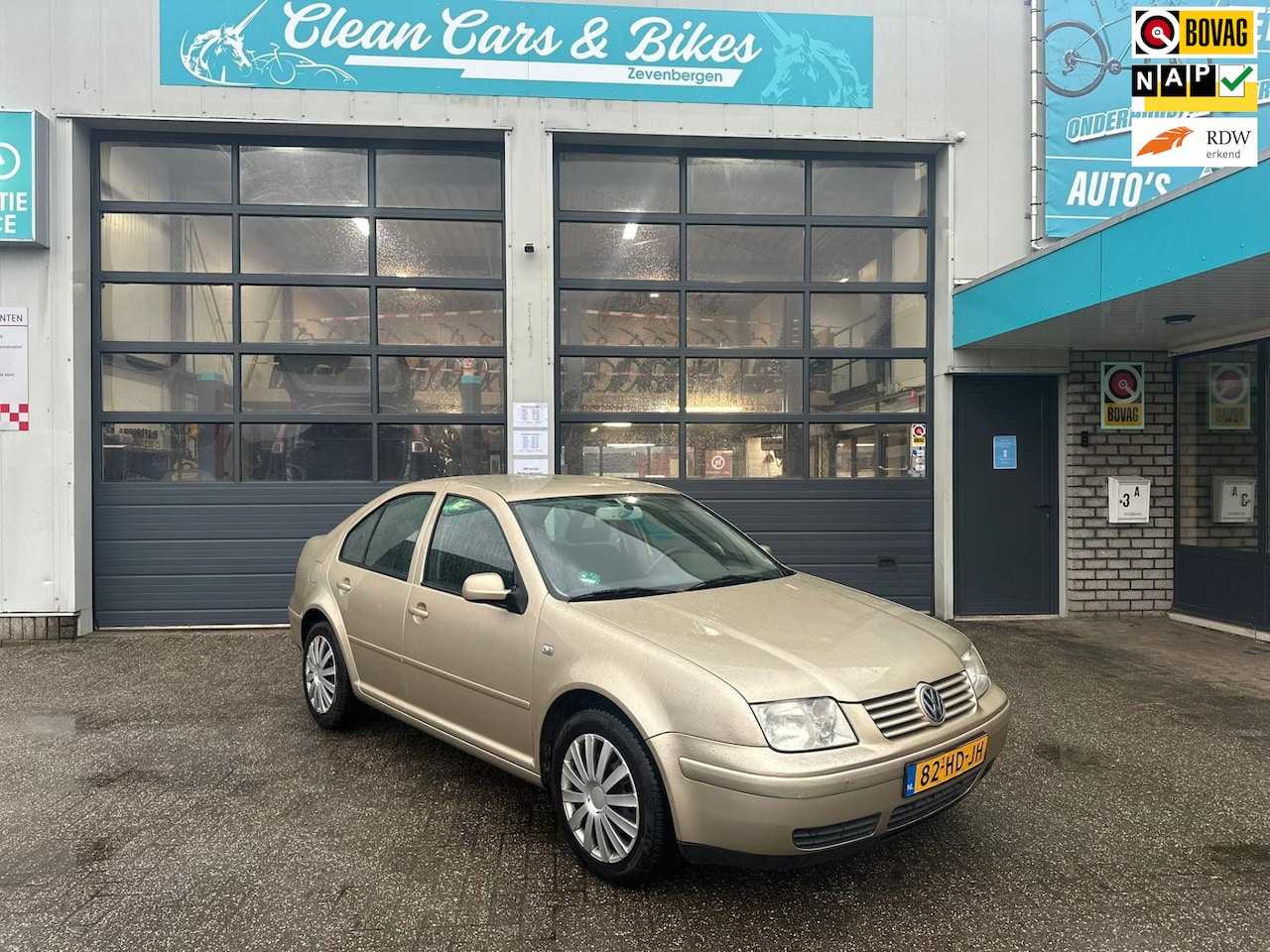 Volkswagen Bora - 1.6-16V Comfortline 1.6-16V Comfortline - AutoWereld.nl