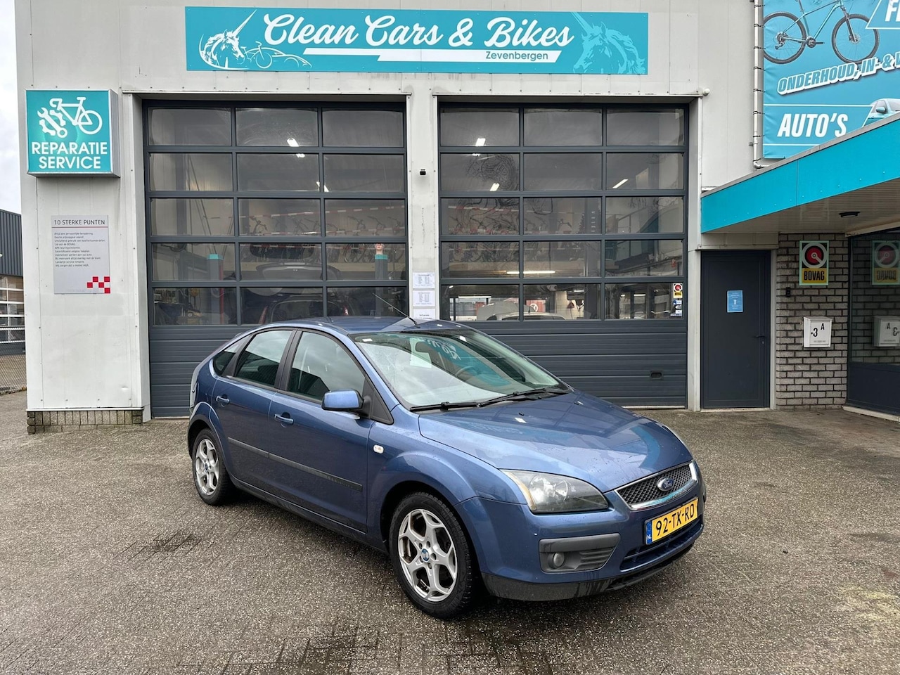 Ford Focus - 1.6-16V Futura 1.6-16V Futura - AutoWereld.nl