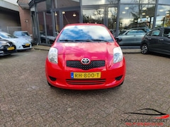 Toyota Yaris - 1.0 VVTi Spirit